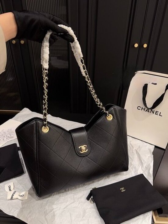 Luxury CC 24P Large Caviar Shopping Tote w/ Pouch - GHW - Picture 3 of 9